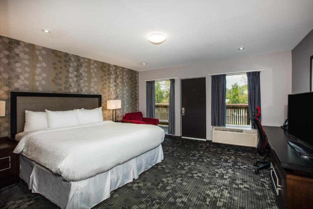 Ramada by Wyndham Jackson's Point - King Room - Niet -roken