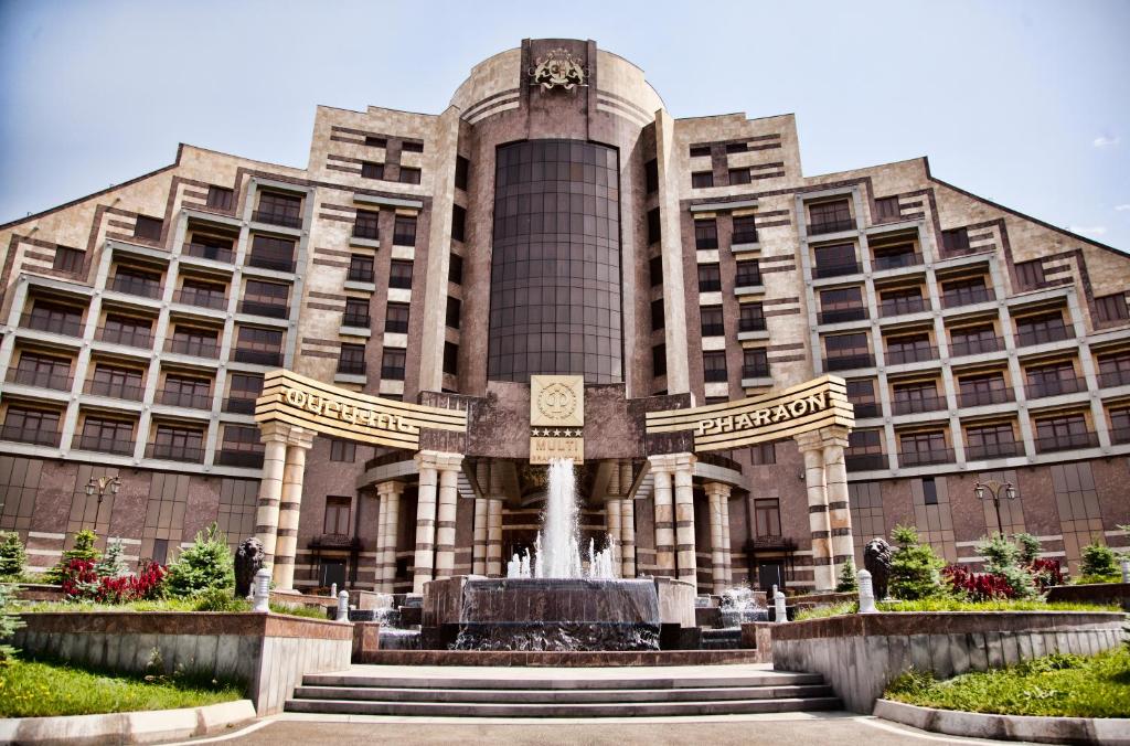 Fotografie z fotogalerie ubytování Multi Grand Pharaon Hotel v Jerevanu