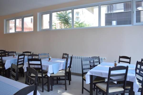 Restaurace v ubytování Hotel Ray