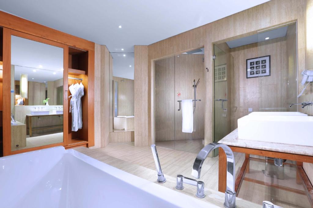 Koupelna v ubytování Lv8 Resort Hotel