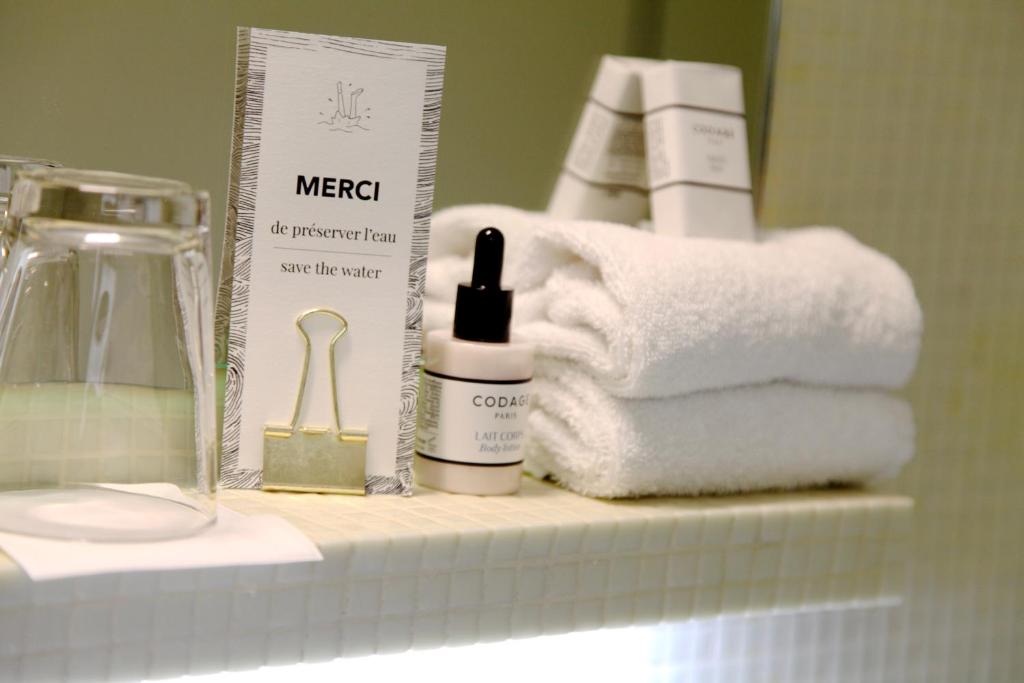 Hôtel La Pérouse - Resim 8