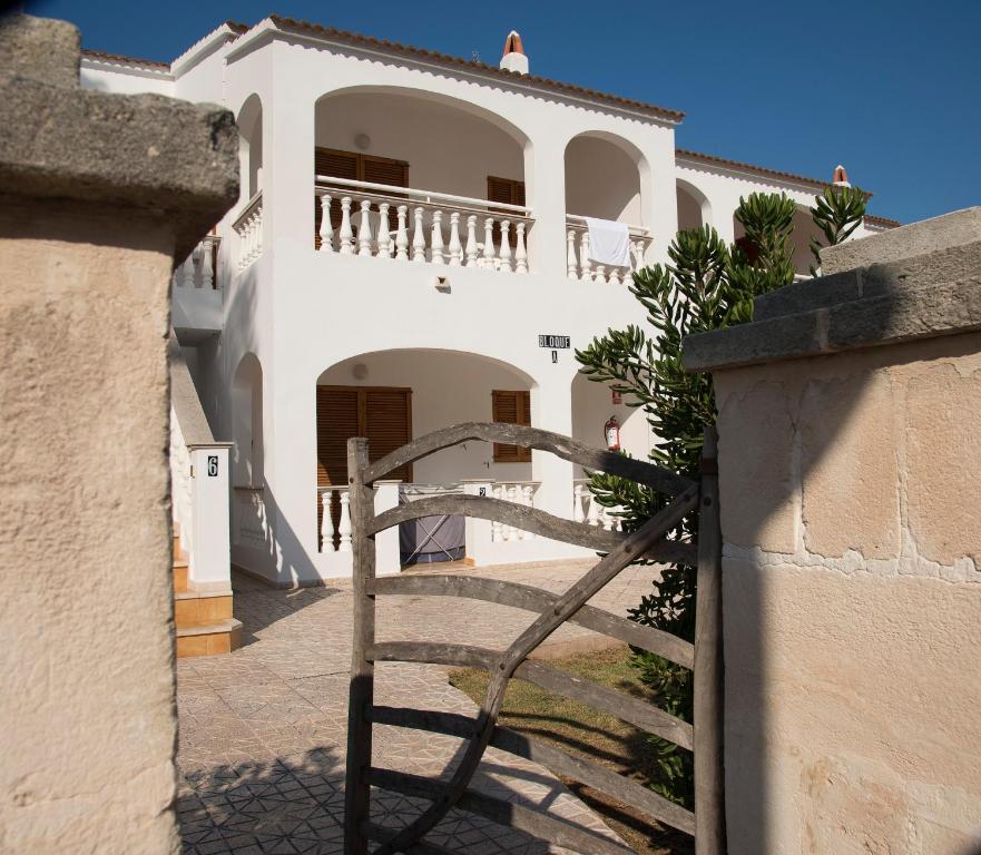 Apartamentos Mar Blanca, Cala Blanca – Updated 2023 Prices