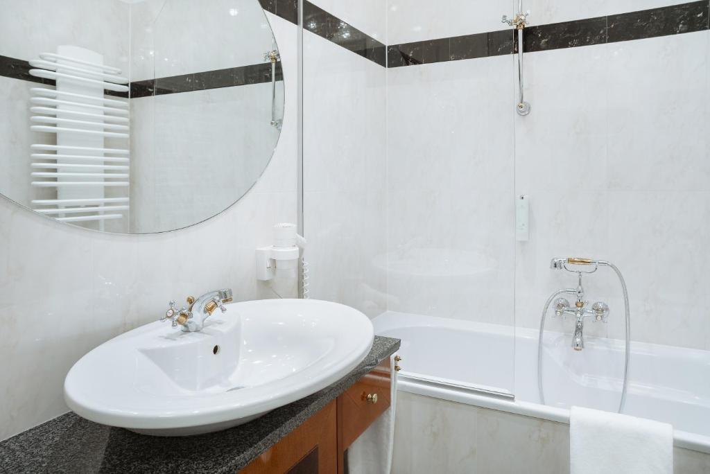 IMLAUER Hotel Schloss Pichlarn - 13