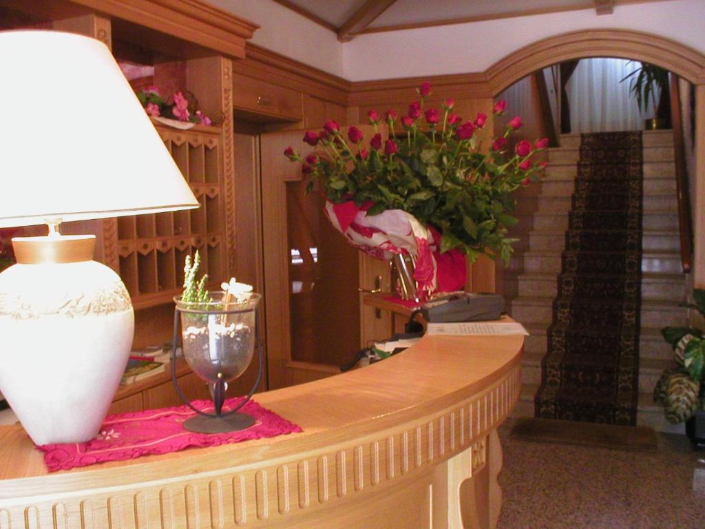 Fotografie z fotogalerie ubytování Hotel Aurora v destinaci Vallarsa