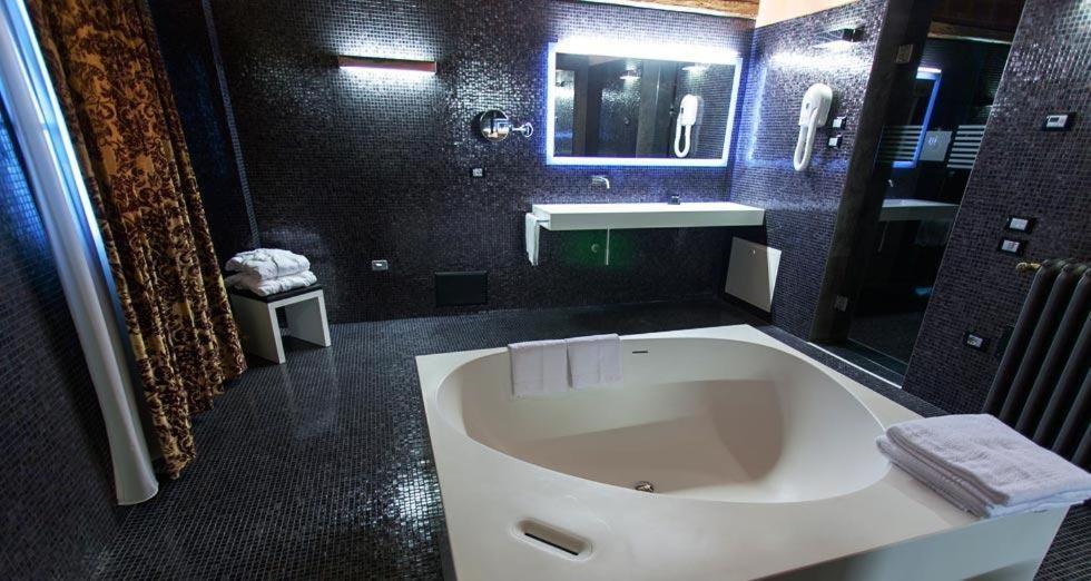 Koupelna v ubytování Villa Solaris Hotel & Residence