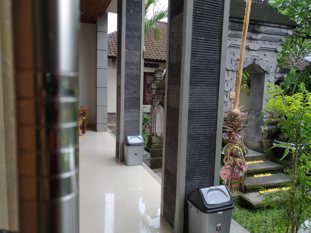 Zahrada ubytování Mekenyem House Ubud