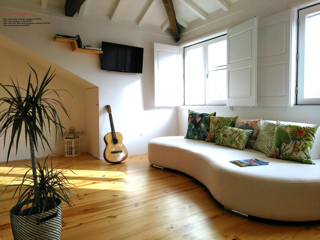 Romantic apartment Oportodowntown, with mezanine