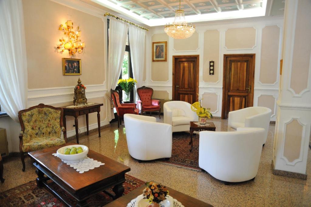 Posezení v ubytování Hotel Savona