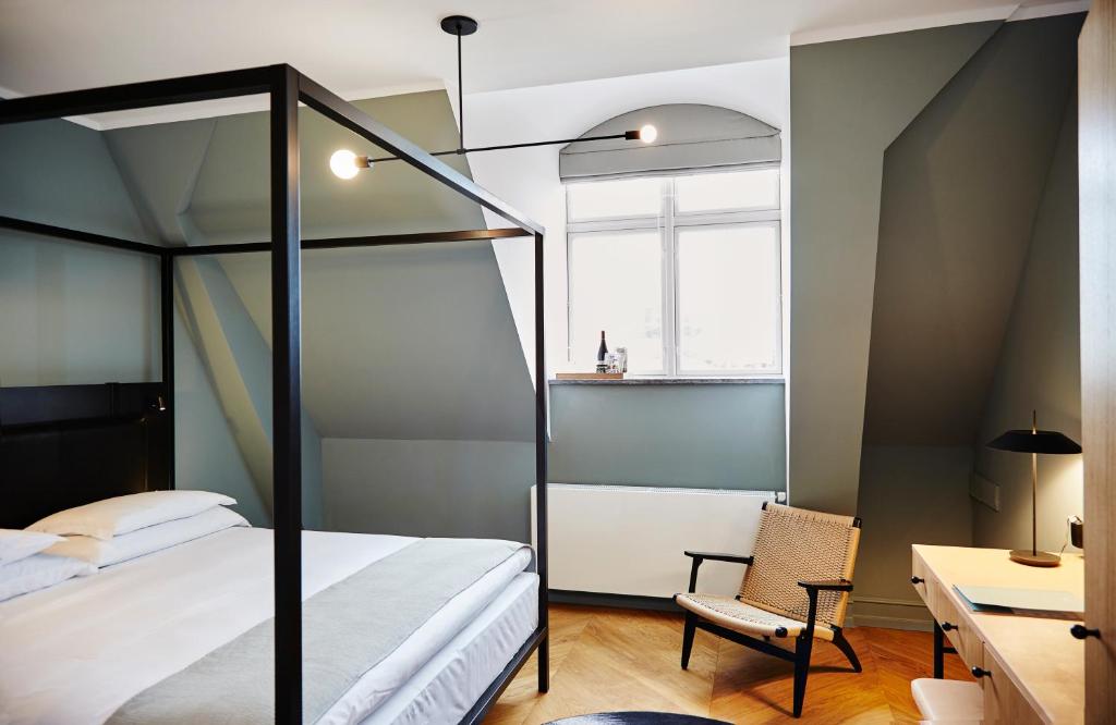 Postel nebo postele na pokoji v ubytování Nobis Hotel Copenhagen, a Member of Design Hotels™
