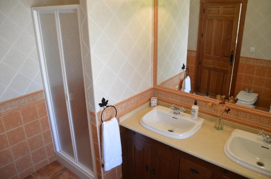 Koupelna v ubytování Casa Rural La Toza de Avelino
