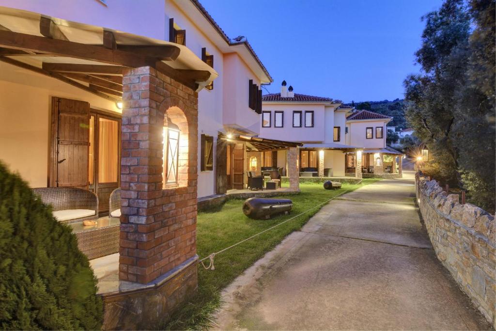 Budova, kde se aparthotel nachází
