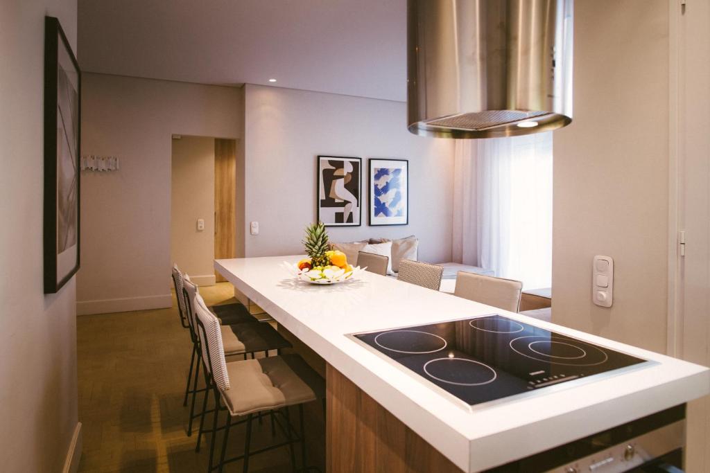 Elegant House Under Acropolis - 4