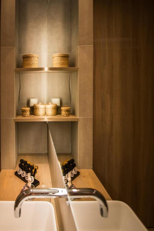 Elegant House Under Acropolis - 17