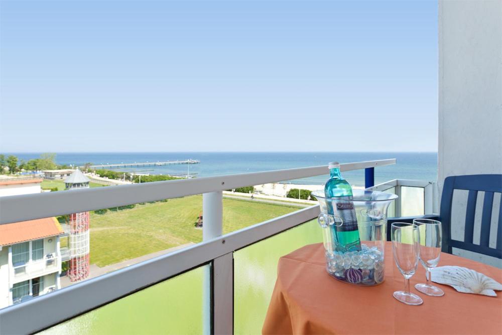 Morada Resort Kühlungsborn - Double Room With Side Sea View