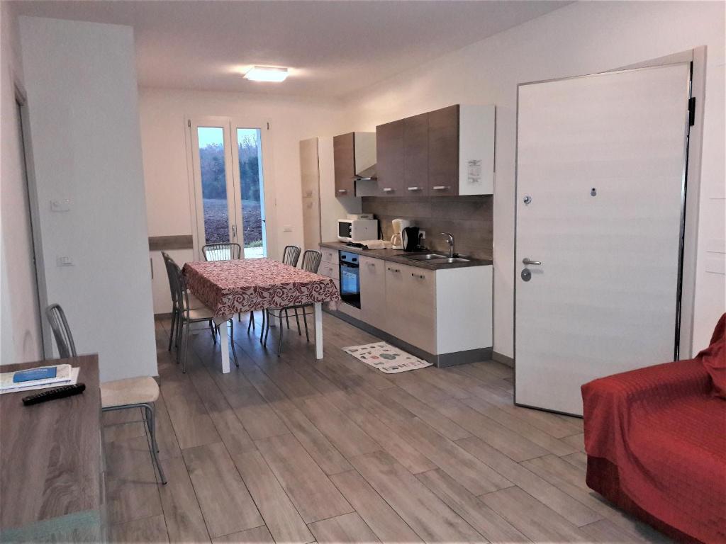 Kuchyňa alebo kuchynka v ubytovaní Villaggio Esmera