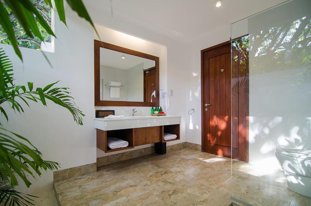 Summer Island Maldives Resort - 卓越的海滩通道