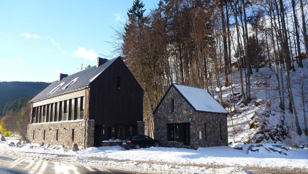 Krakonošova Dílna "WOODHAUS" v zime