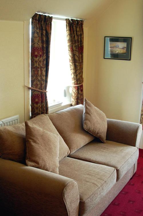 Posezení v ubytování Dunivaig B&B
