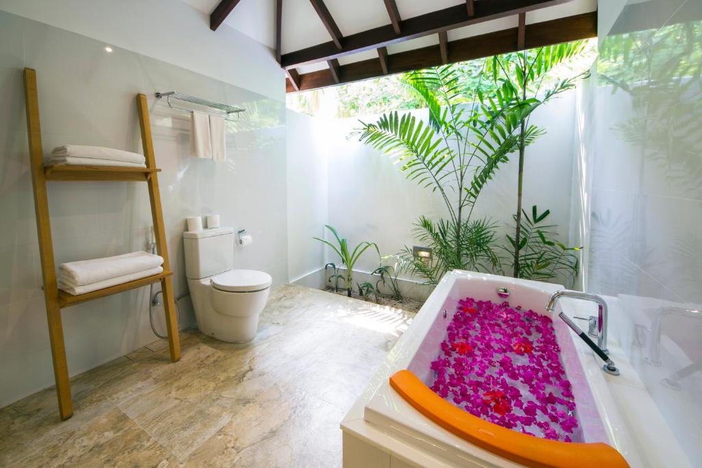 Summer Island Maldives Resort - 高级海滩别墅