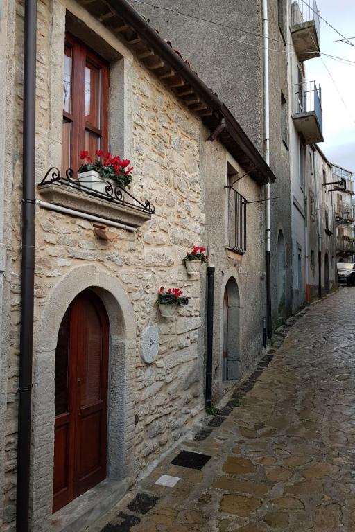 The surrounding neighborhood or a neighborhood close to the holiday home