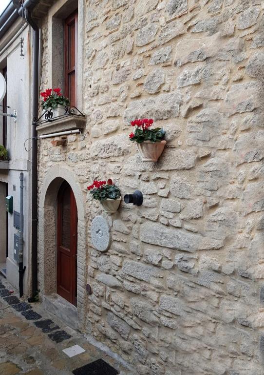 The building in which the holiday home is located