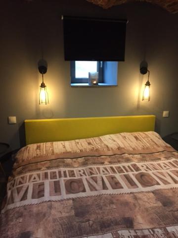 Postel nebo postele na pokoji v ubytování Gîte de Corbion Loft1