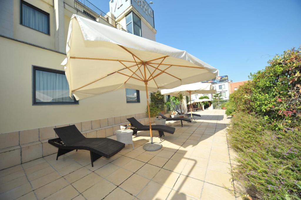 Magri's Hotel - Resim 39