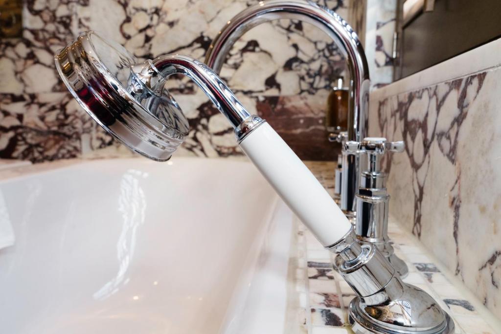 Mimi's Hotel Soho - Resim 6