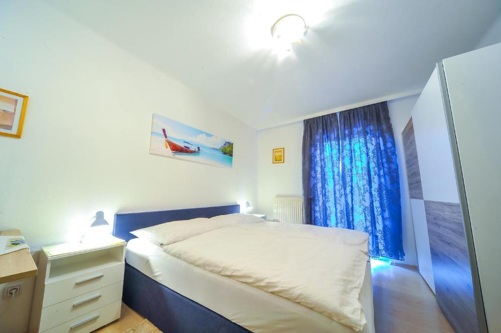 Postel nebo postele na pokoji v ubytování Privatzimmer Haus Erika