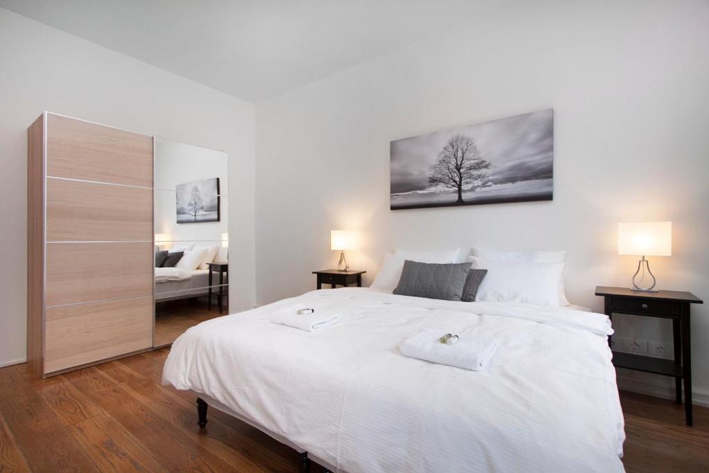 Iðunn Apartments by Heimaleiga - Two-Bedroom Apartment