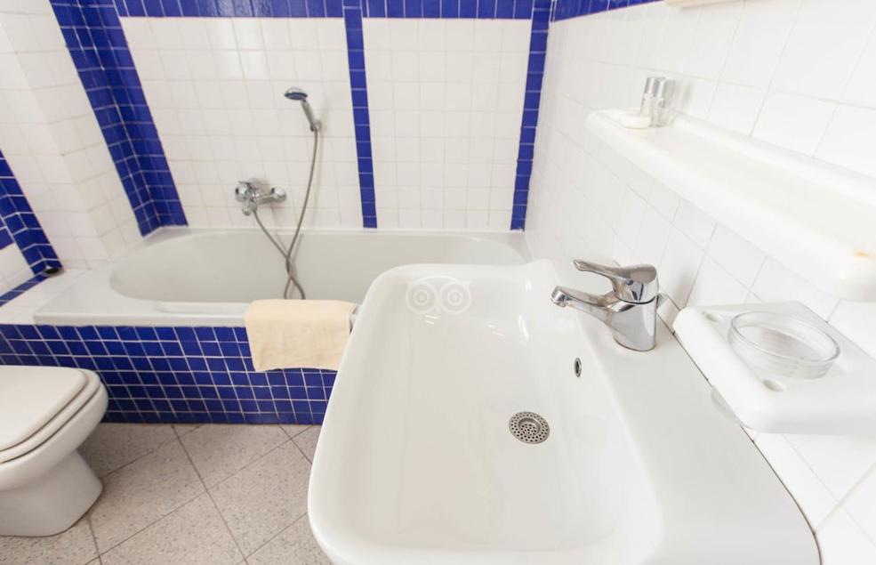 Un baño de Hotel Greco