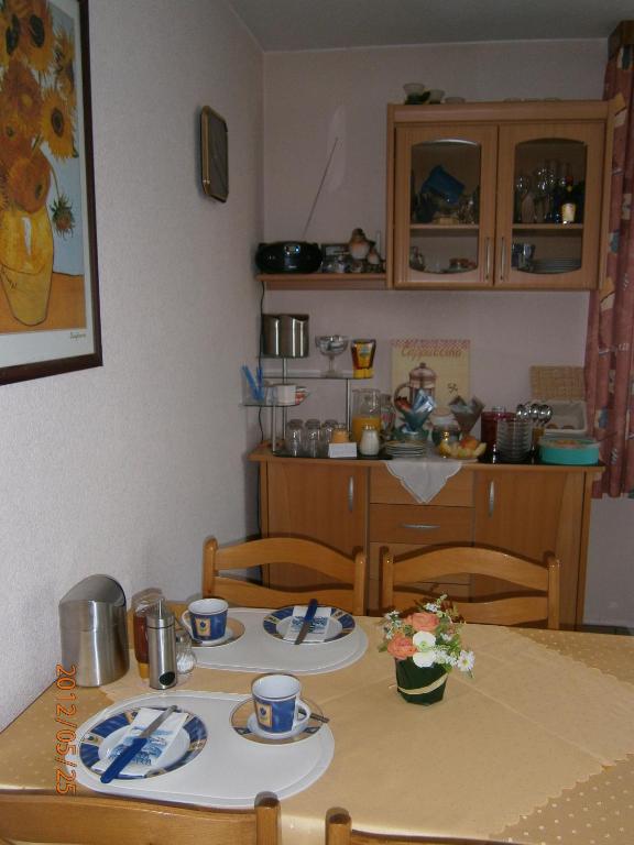 Příslušenství pro přípravu čaje a kávy v ubytování Haus Steinbach