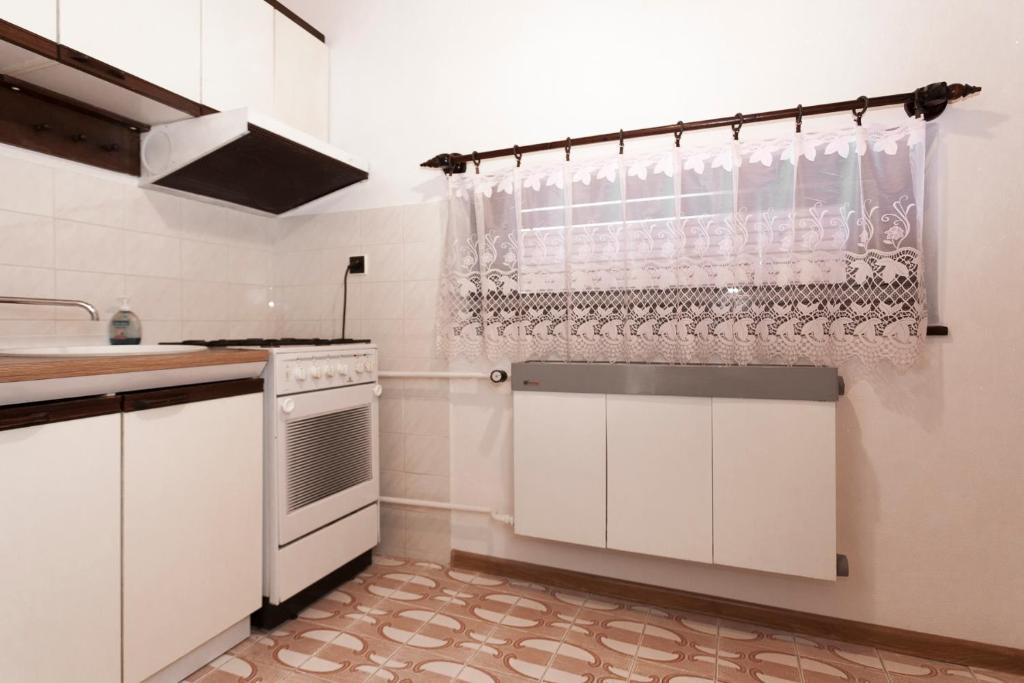 A kitchen or kitchenette at Privát Gallik