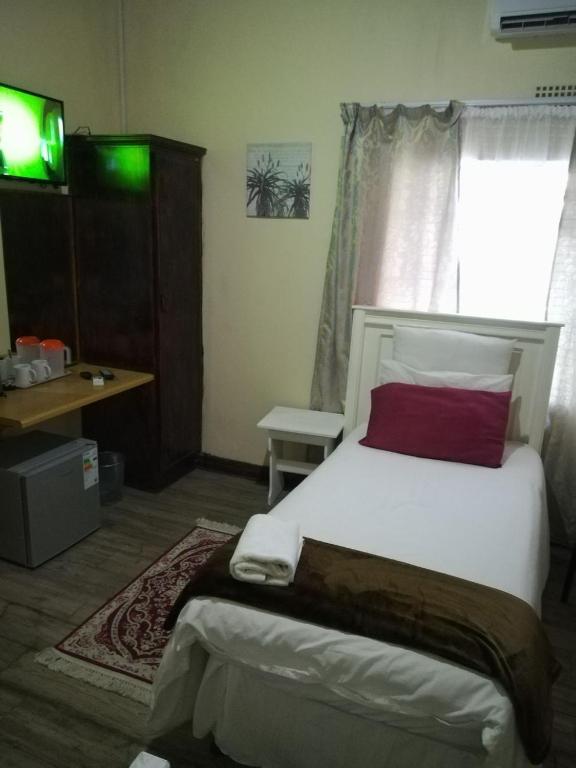 White House Lodge On Main - Twin Room With Shower