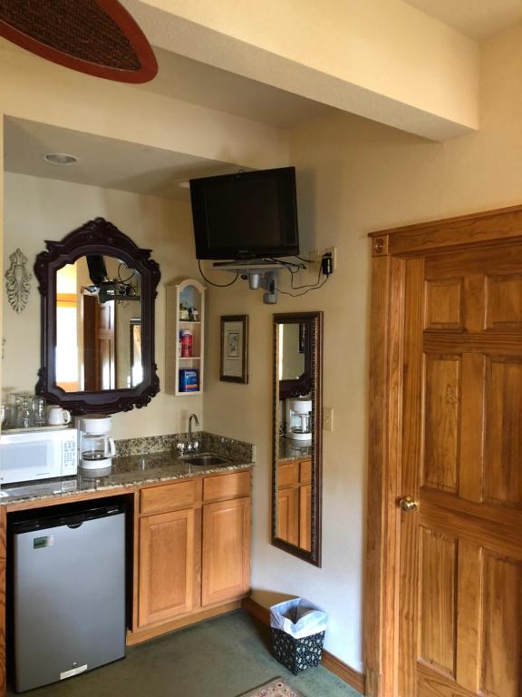 All Seasons Inn - Suite King De Luxe