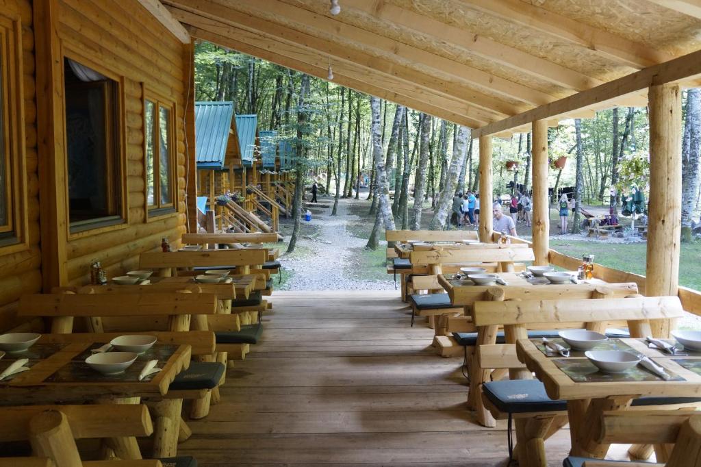 Restaurace v ubytování Waterfall Rafting Center