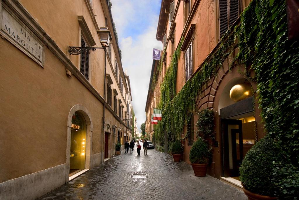 Hotel Manfredi Suite In Rome - Resim 3