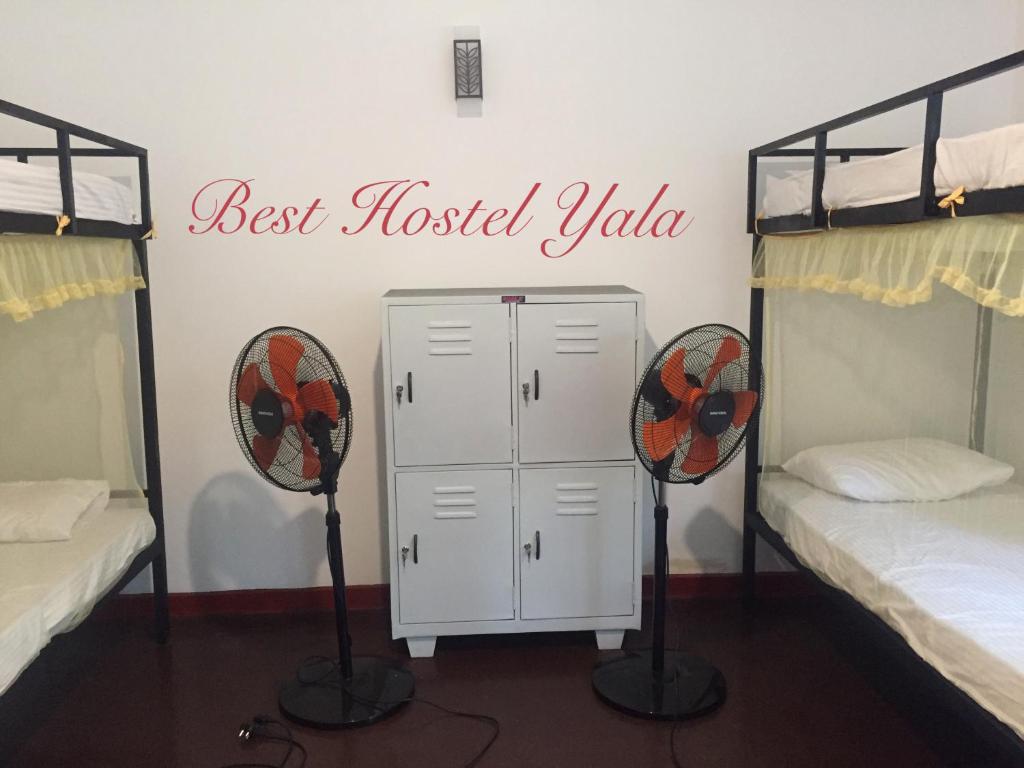 Postel nebo postele na pokoji v ubytování Best hostel Yala