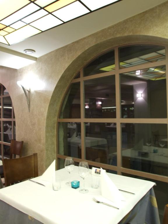 Restaurace v ubytování Hotel Restaurante Los Angeles