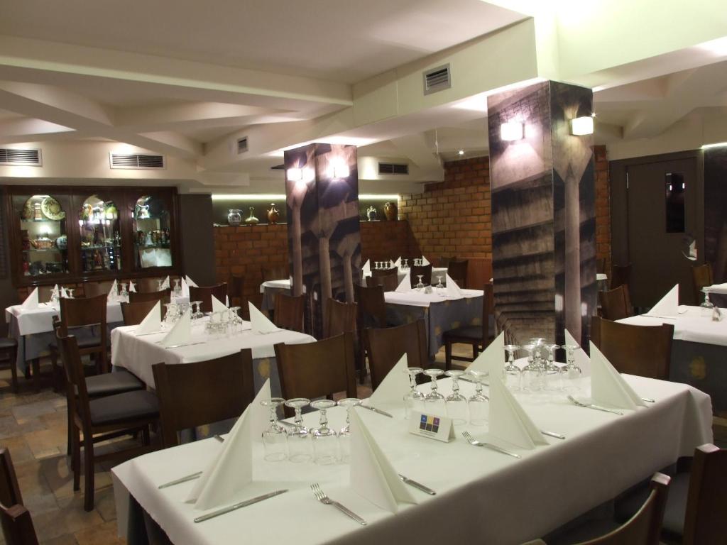Restaurace v ubytování Hotel Restaurante Los Angeles