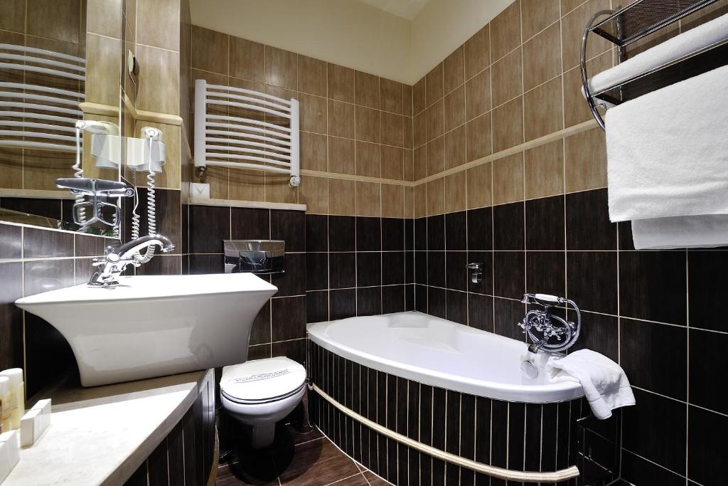 Koupelna v ubytování Hotel Diament Bella Notte Katowice - Chorzów