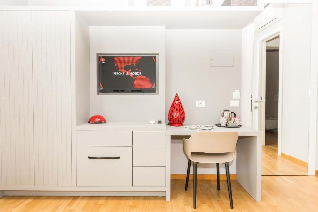 200 ROOMS & TERRACE - 10