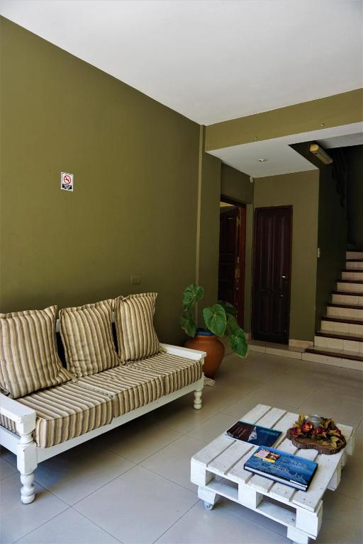 Posezení v ubytování Hostal Alto Ayre Salta