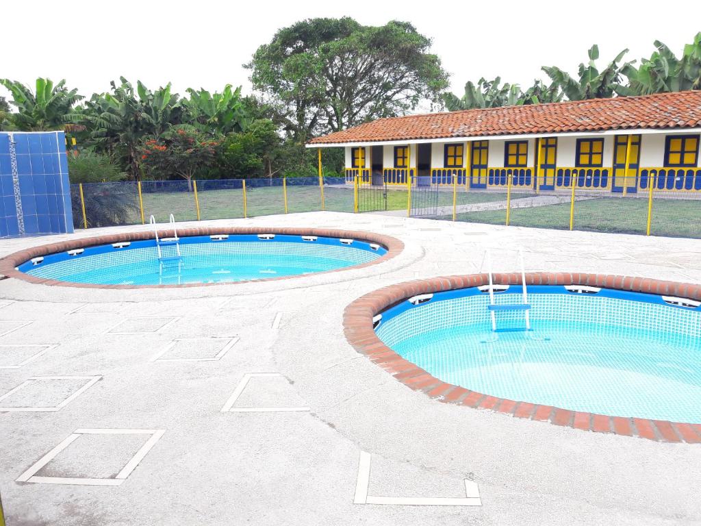 Finca Hotel La Cuyabrita 내부 또는 인근 수영장