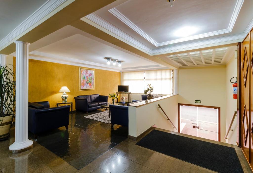  Hotel Acacia