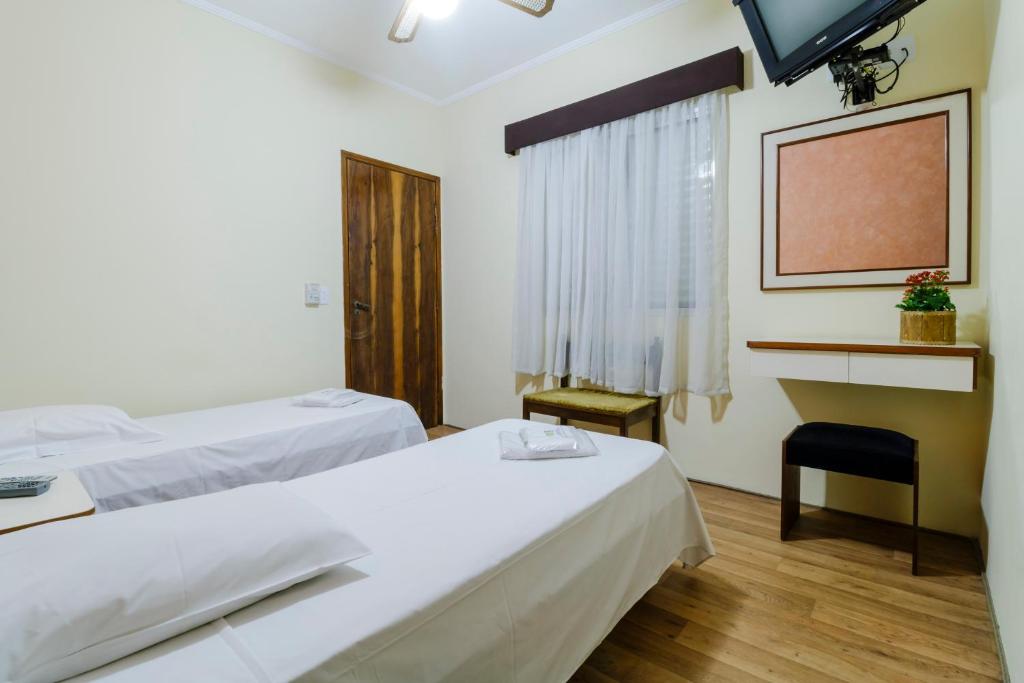  Hotel Acacia