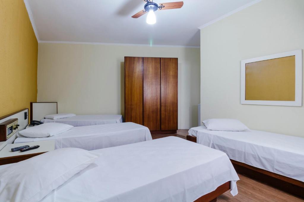  Hotel Acacia