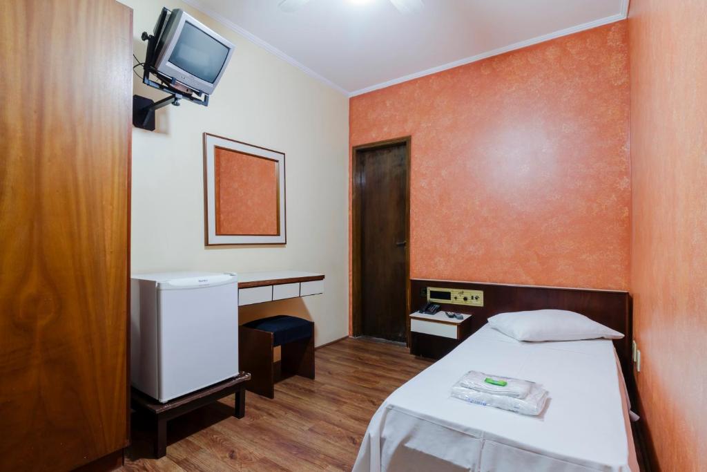 Hotel Acacia