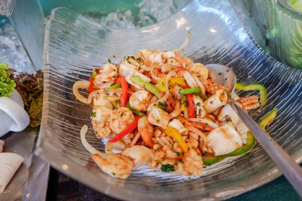 Z Through By The Zign - Resim 40