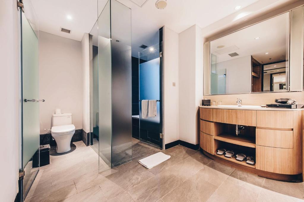 Koupelna v ubytování Enso Hotel